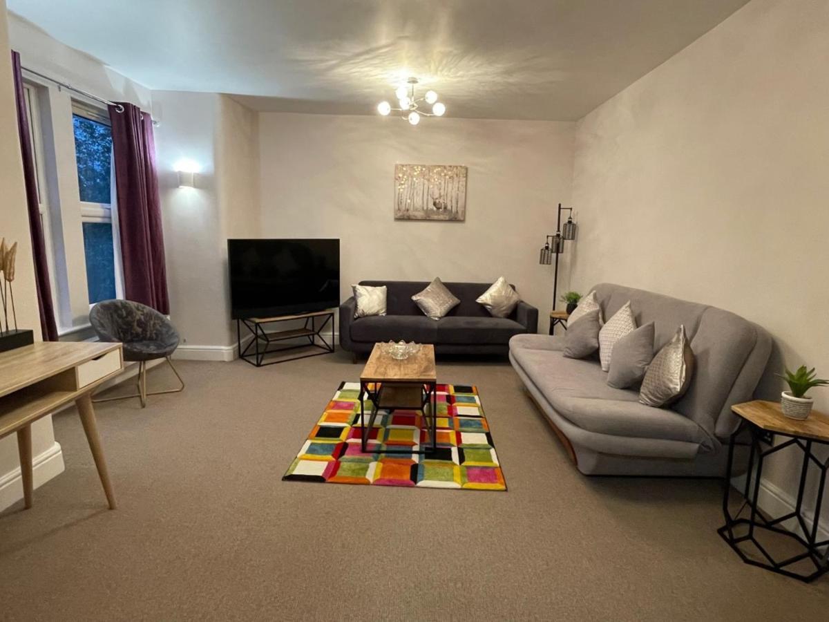 Luxury 5 Star London Apartment - Parking, Garden, Nr Greater London Metro Stations Londres Exterior foto